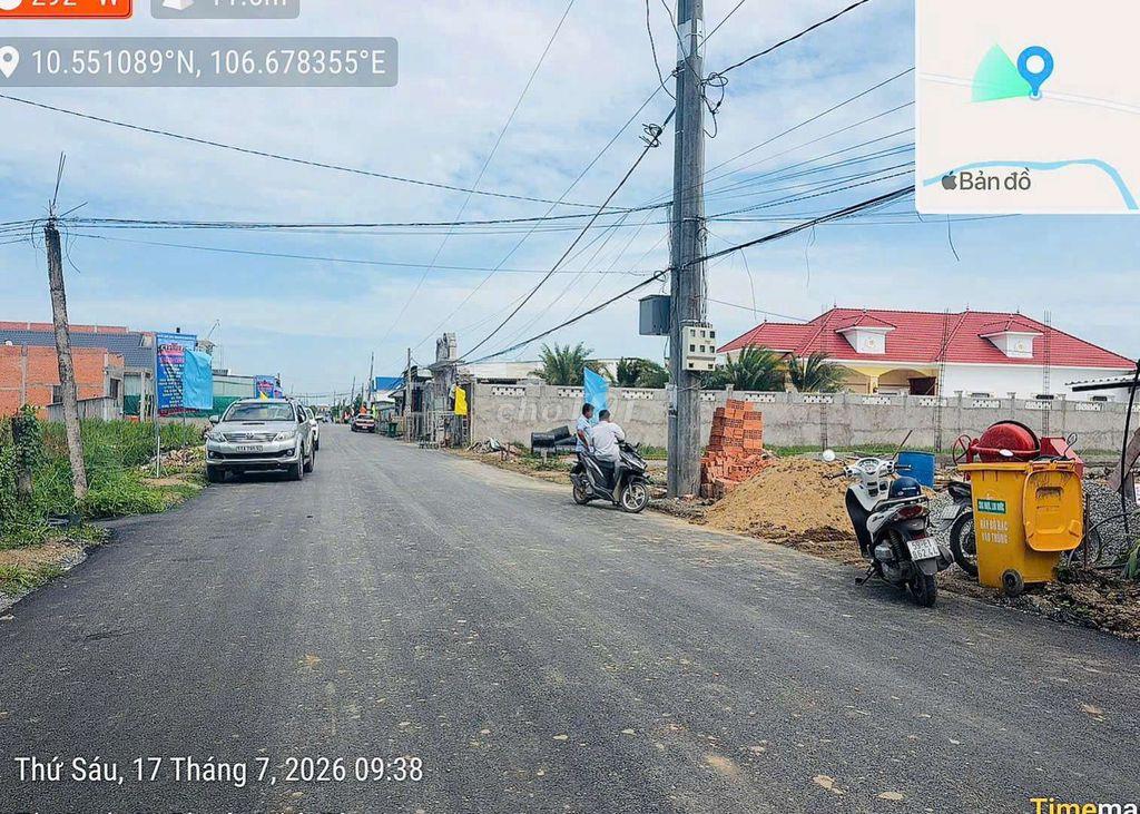 Đê ấp 1, xã Phước Vĩnh Tây huyện Cần Giuộc tỉnh Long An