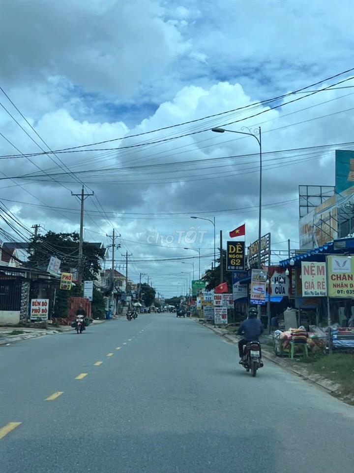 Chính Chủ bán lô đất mặt tiền đường nhựa 10m trung tâm TT Đức Hoà