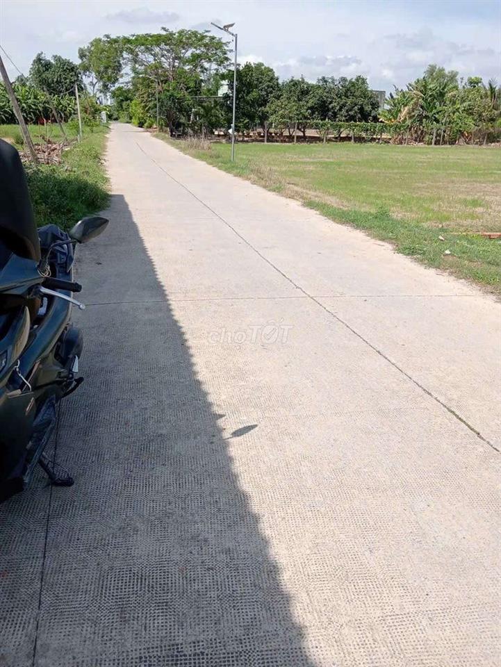 CẦN BÁN LÔ ĐẤT THỔ CƯ 💯 DT 234 M2 TẠI ĐỨC HÒA