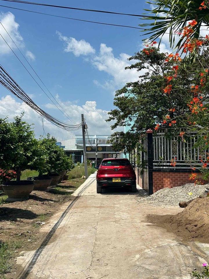 Đất gần Vòng Xoay Tân Kim dt 85m2 full thổ cư shr giá 979tr bớt lộc