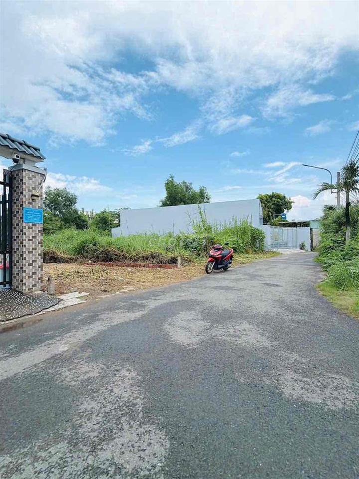 500tr/90m2 cách ql50 chỉ 200m ,sổ riêng,gần chợ ,trường,uỷ ban .