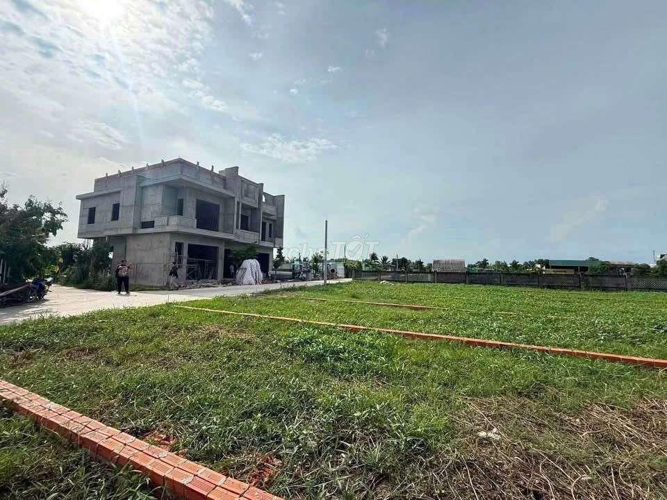 Bán Đất Ngay Ủy Ban Xã Phước Lý