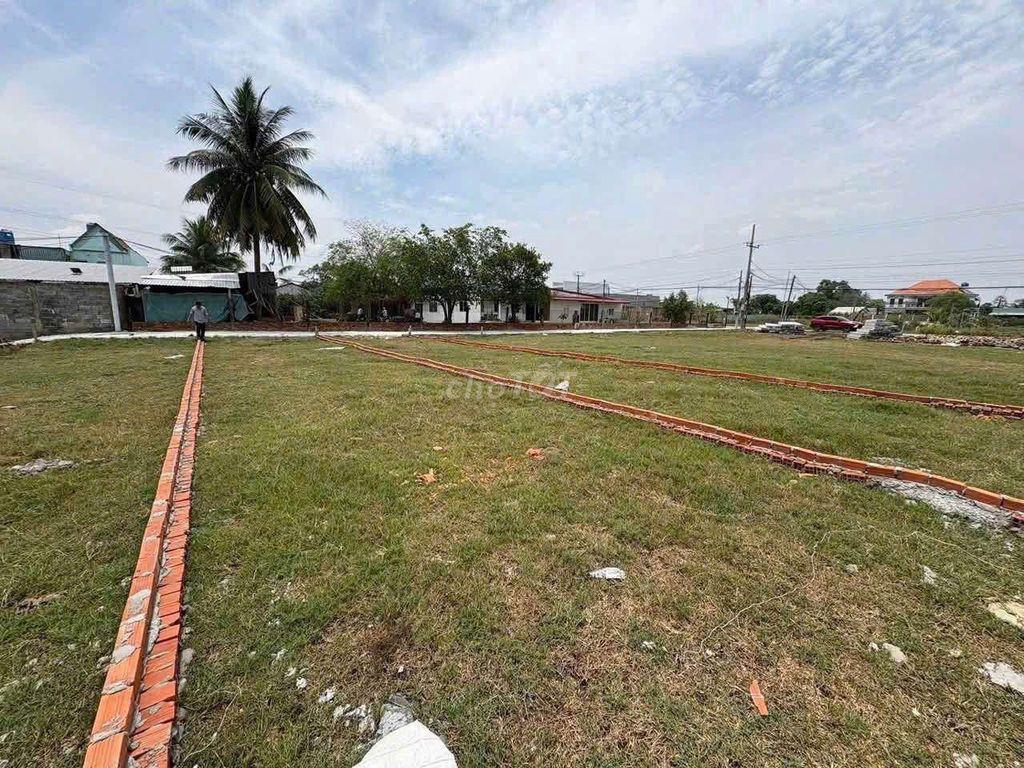 Cần Bán lô đất giá rẻ Cầu Tràm 
