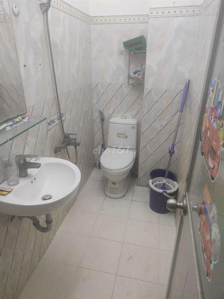 chính chủ cho thuê nhà nguyên căn  ngay trung tâm