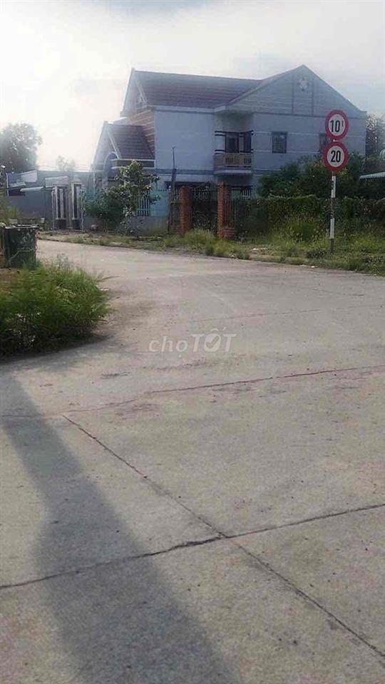 Bán đất Bến Lức Long An