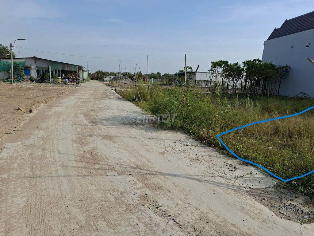 Đất ở Cầu Ông Bình