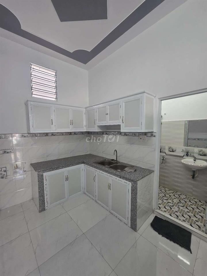 Bán gấp nhà giáp Hóc Môn gần Ngã Ba Mỹ Hạnh