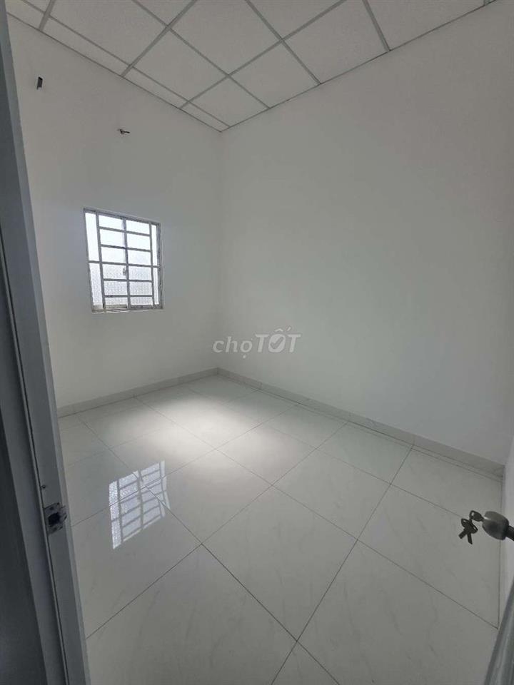 Bán gấp nhà giáp Hóc Môn gần Ngã Ba Mỹ Hạnh