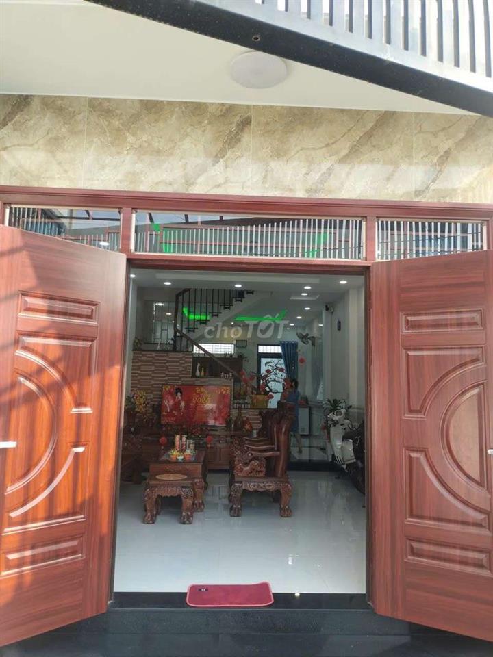 Bán nhà mặt tiền đường Nguyễn Thị Sáng