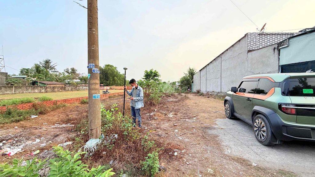 - Thổ cư 300m2, vườn, ao 600m2