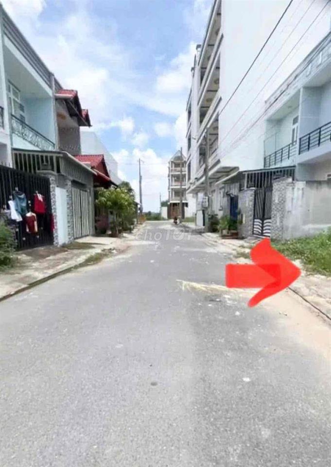CĂN GÓC 2 MẶT TIỀN TRUNG TÂM CẦN ĐƯỚC