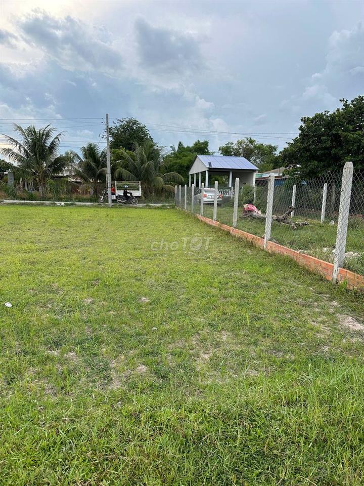 Cần bán gấp đất thổ cư 135m2 Đức Lập Hạ, giáp TPHCM - Sổ hồng riêng.