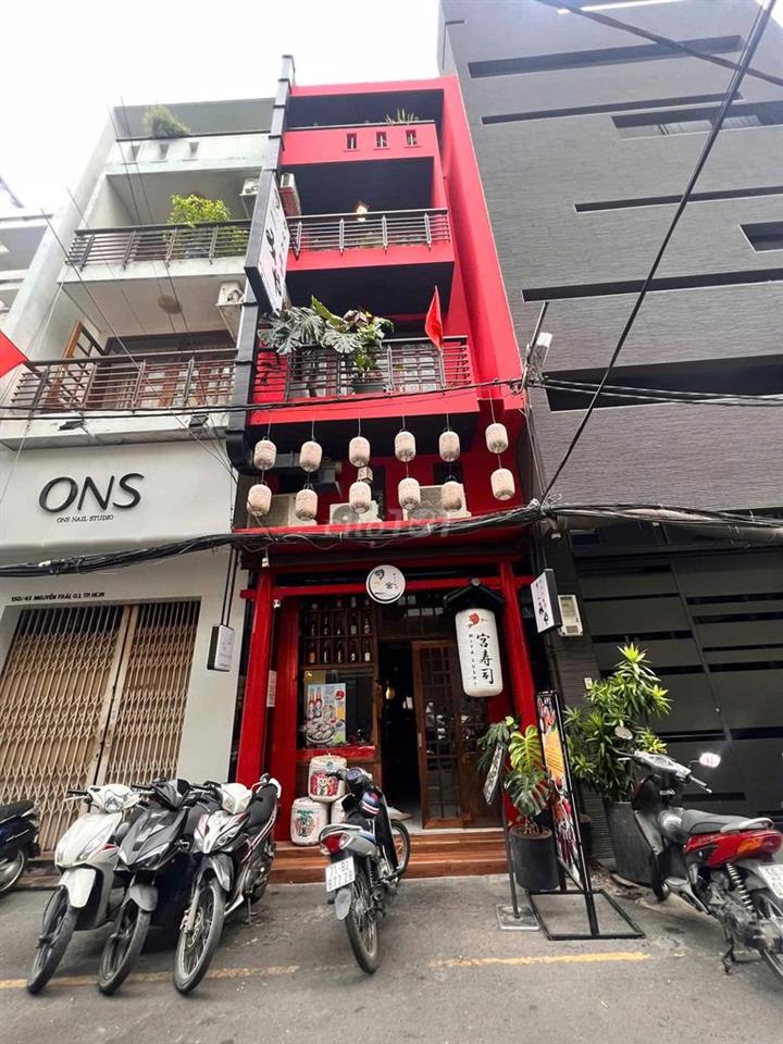 Bán Nhà Nguyễn Trãi 6 Tầng - Hẻm Xe Hơi Thông- Đang cho thuê