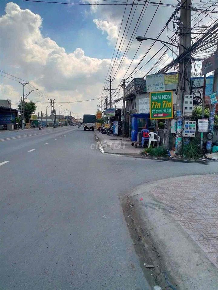 Lô đất 2 mặt tiền 162m2 ngay đường cổng Cát Tường Phú Nam