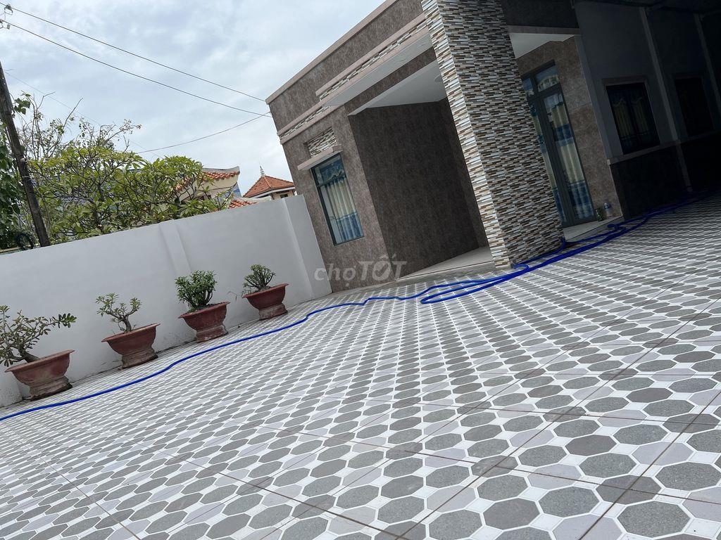 BÁN NHÀ Ở CẤP 4 - MẶT TIỀN ĐƯỜNG ĐT. 835B, PHƯỚC LÝ , LONG AN