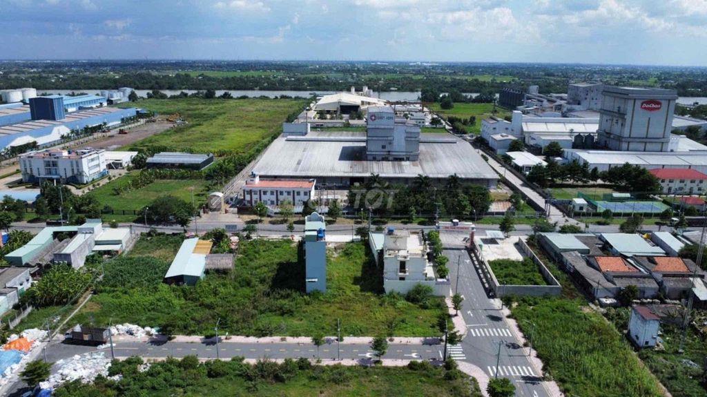 chính chủ cần bán nền đất khu dân cư tây nam center mặt tiền 71m2