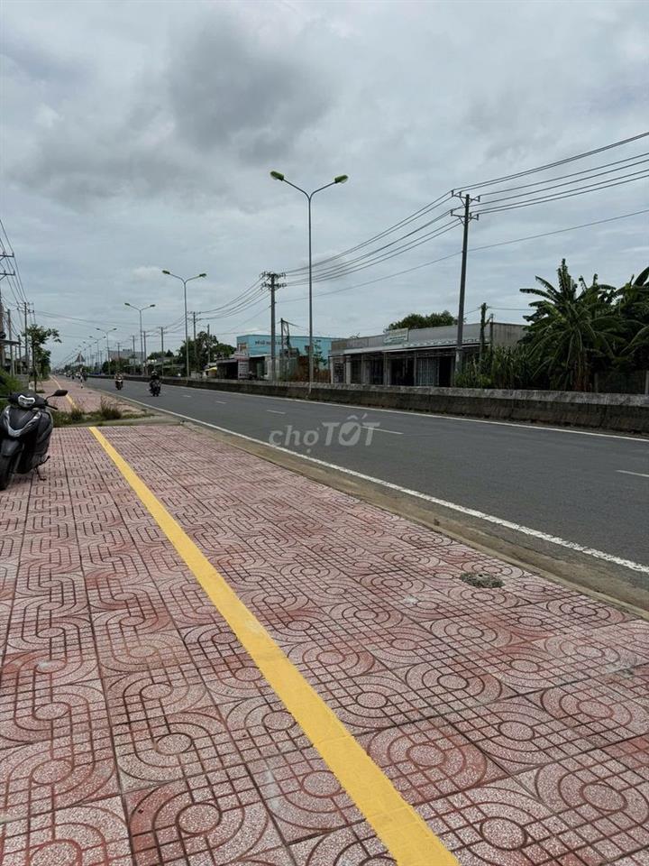 Đất MT DT830 gần CẢNG QUỐC TÊ LONG AN 876m2 giá 11 tỷ thương lượng