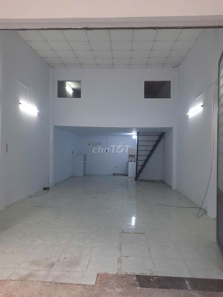 bán nhà hẻm xe hơi cách đường lê trọng tấn 100m dt  (5 x 15= 75m2)