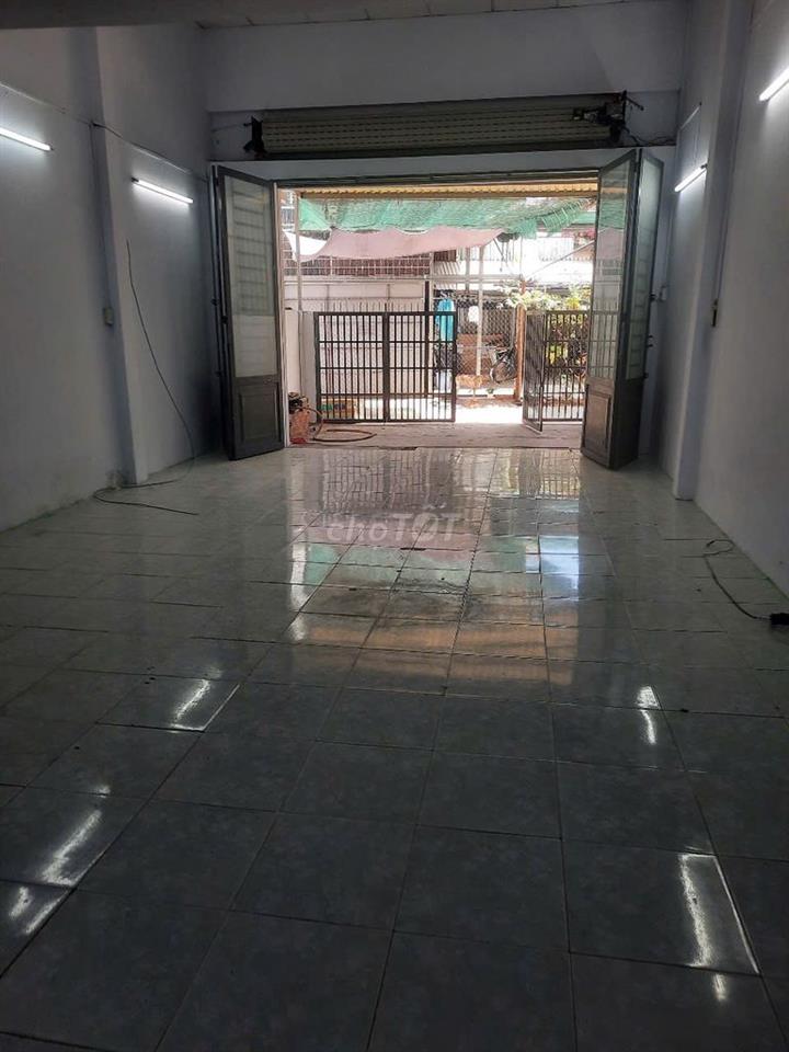 bán nhà hẻm xe hơi cách đường lê trọng tấn 100m dt  (5 x 15= 75m2)