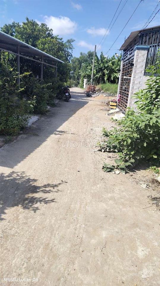 ĐẤT THỊ TRẤN CẦN GIUỘC.TỈNH TÂY NINH