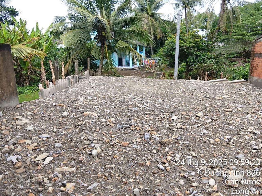 đất mặt tiền đt 826 9 chủ 
