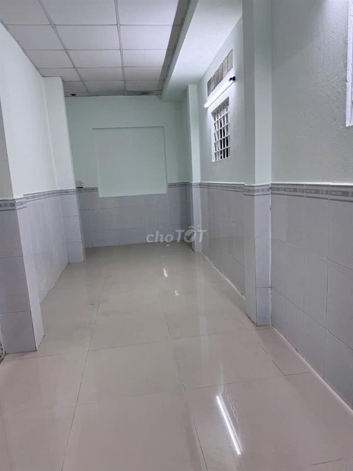 Cho Thuê Nhà Góc 2 Mặt Hẻm Bình Tân 7.5x14m, 1 Trệt, Kinh Doanh Tốt