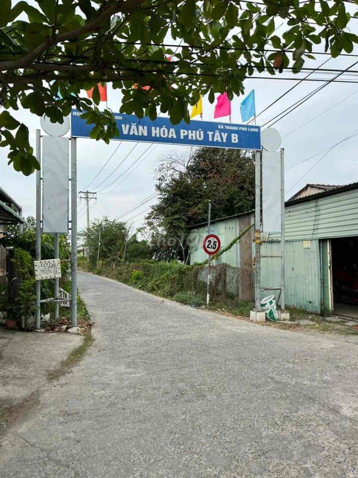 cần tiền bán gấp đất full thổ cư, view kênh mát mê