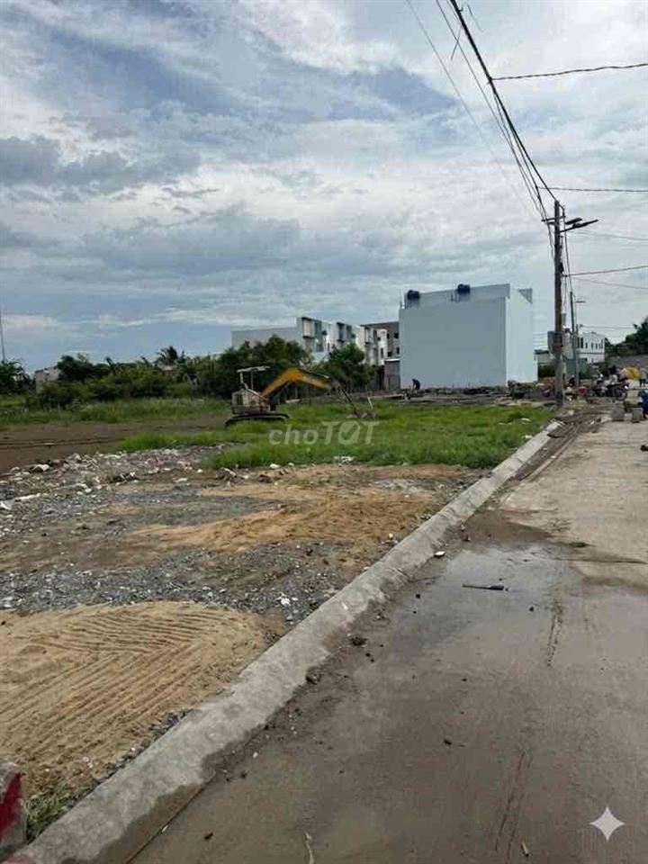 BÁN ĐẤT THỔ CƯ KCN RẠCH KIẾN MỚI