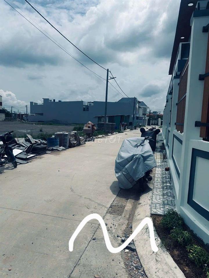 Chính chủ bán đất full thổ gần đường lớn