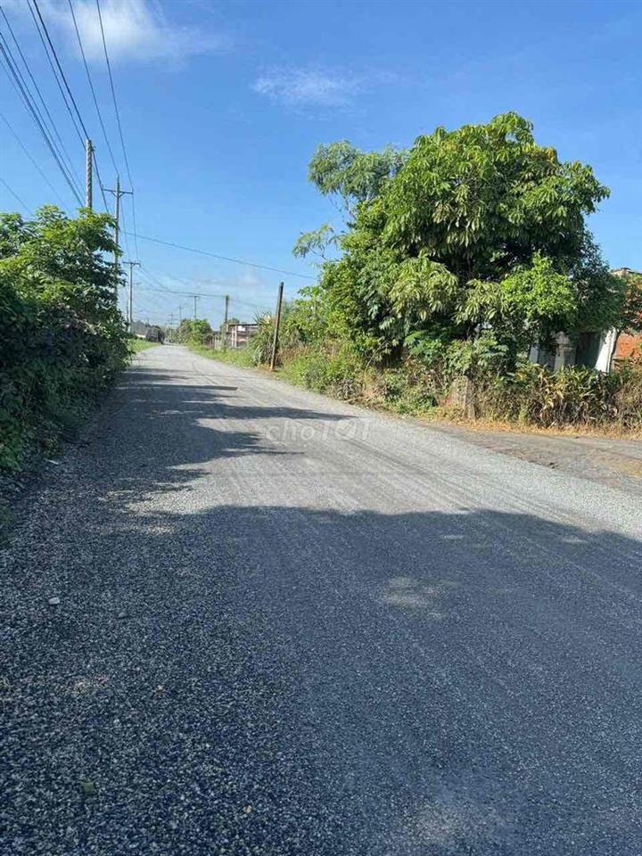 Bán đất 2 mặt tiền