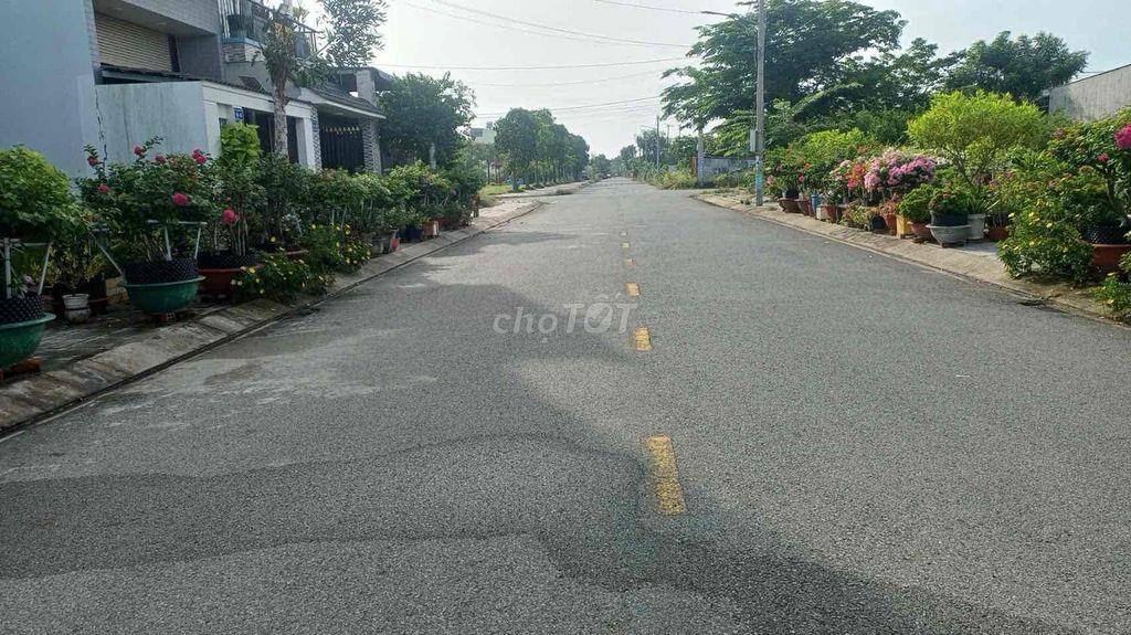 Đất sổ hổng khu Phú Sinh, hai bên đã xây nhà, chính chủ