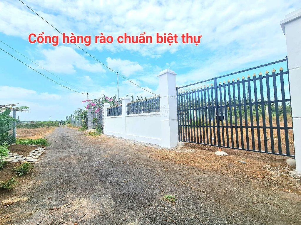 Bán 1000m2 sẵn 60m2 TC đất đỏ Tp.HCM chính chủ