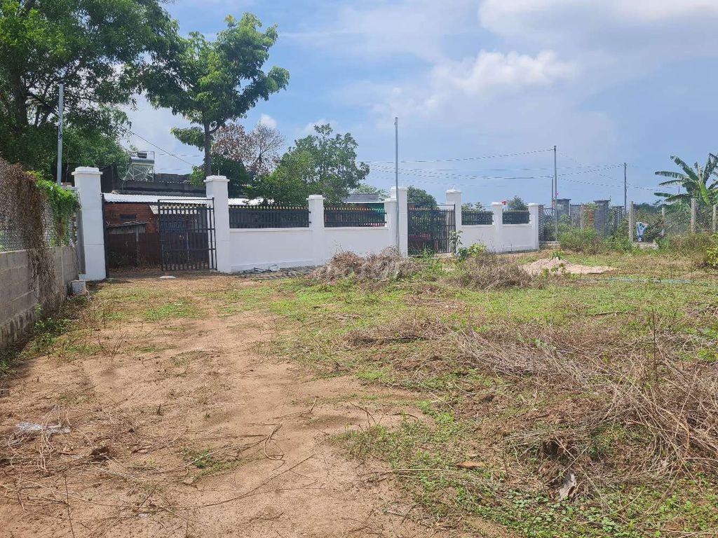 Bán 1000m2 sẵn 60m2 TC đất đỏ Tp.HCM chính chủ