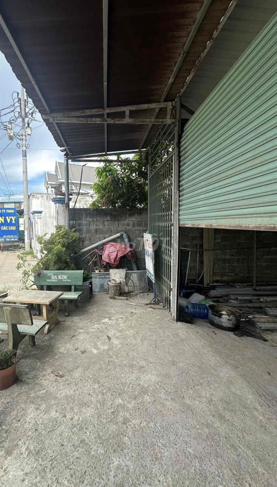 Bán Nhà Xưởng mặt tiền đường ĐT 835