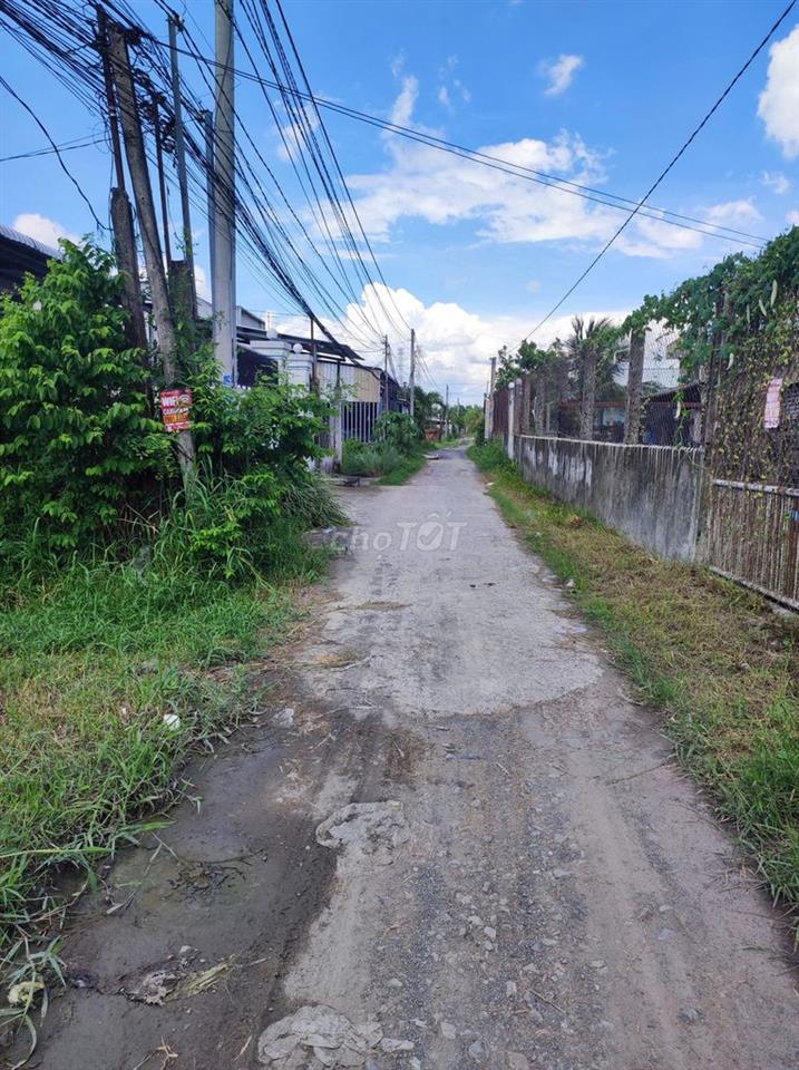 Lô đất đẹp, đường lớn Đức Hoà Thượng đi vào 200m
