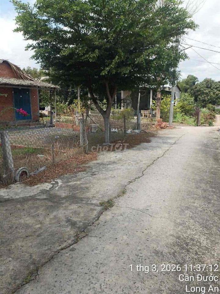 CẦN BÁN HẺM XE HƠI