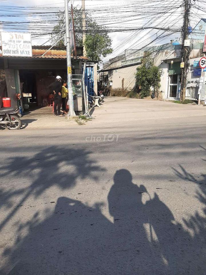 Đất  mặt tiền đường nhựa đức hòa đông