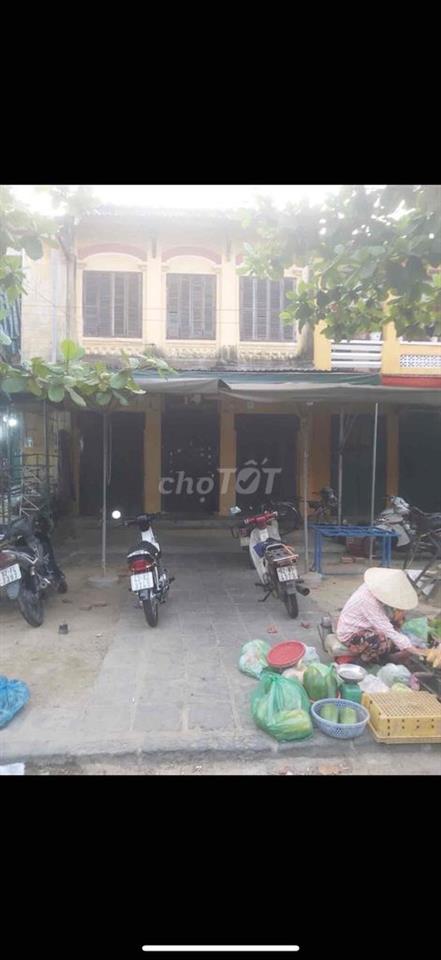 cần bán nhà phố cổ Hội An