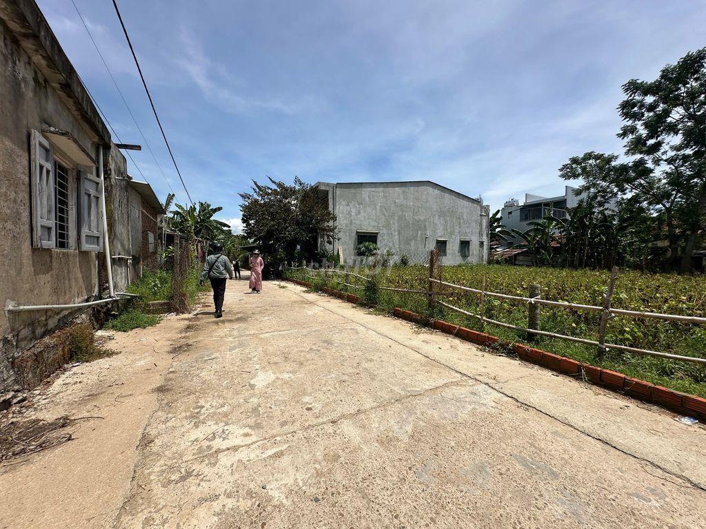 Lô đất sát chợ La Tháp giá chỉ 570 triệu