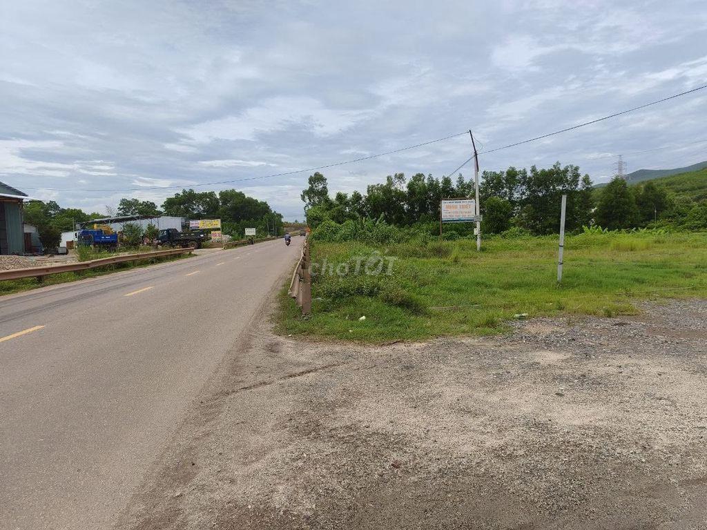Mặt tiềnn quốc lộ 14B