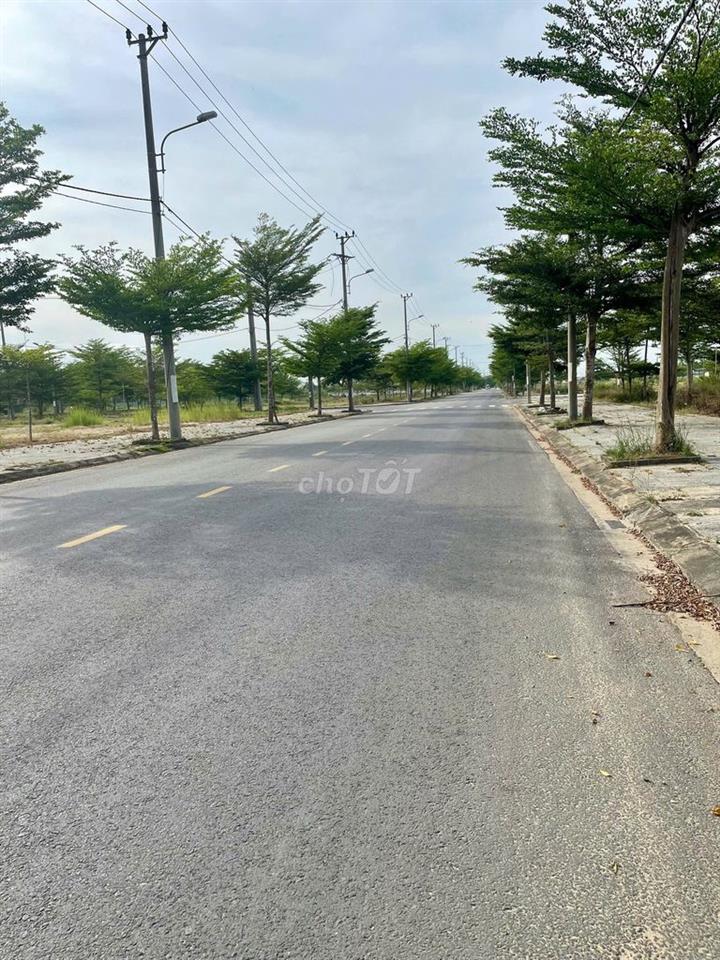 Đất Cách biển 800m bên cạnh công viên CÁ HEO Đà Nẵng chỉ 1ty250