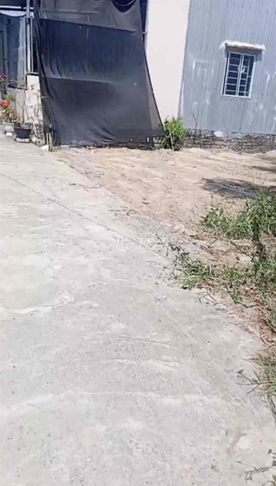 Bán Đất Điện Nam Bắc cũ, sát uỷ ban phường củ, 5x18m bê tông 4m ô tô