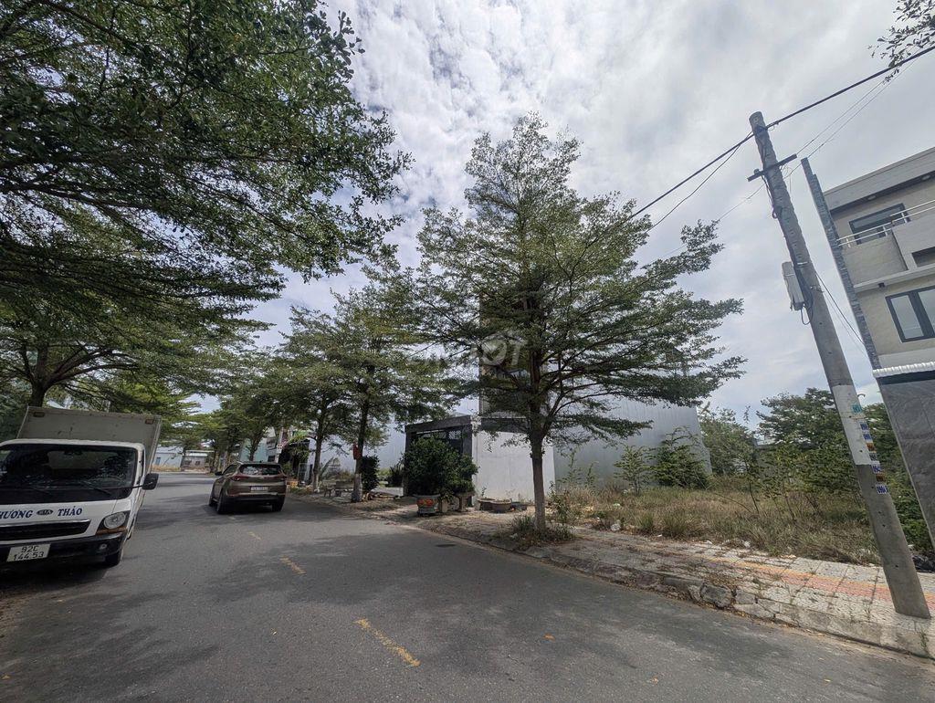 bán 2 lô đất liền kề view công viên – KDT DHTC Điện Thắng, TP. Đà Nẵng