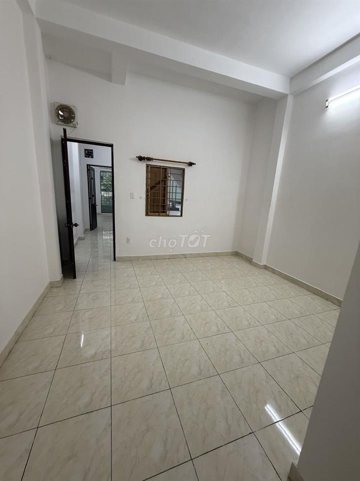 Chính chủ cho thuê nhà mặt tiền số 54, Bàu Cát 2, P. Tân Bình