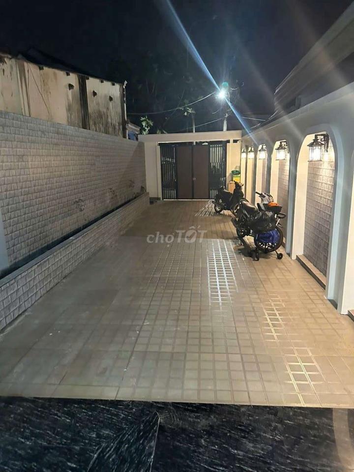 CHÍNH CHỦ CẦN BÁN GẤP CĂN NHÀ MỚI XÂY TẠI PHƯỜNG Bà Rịa