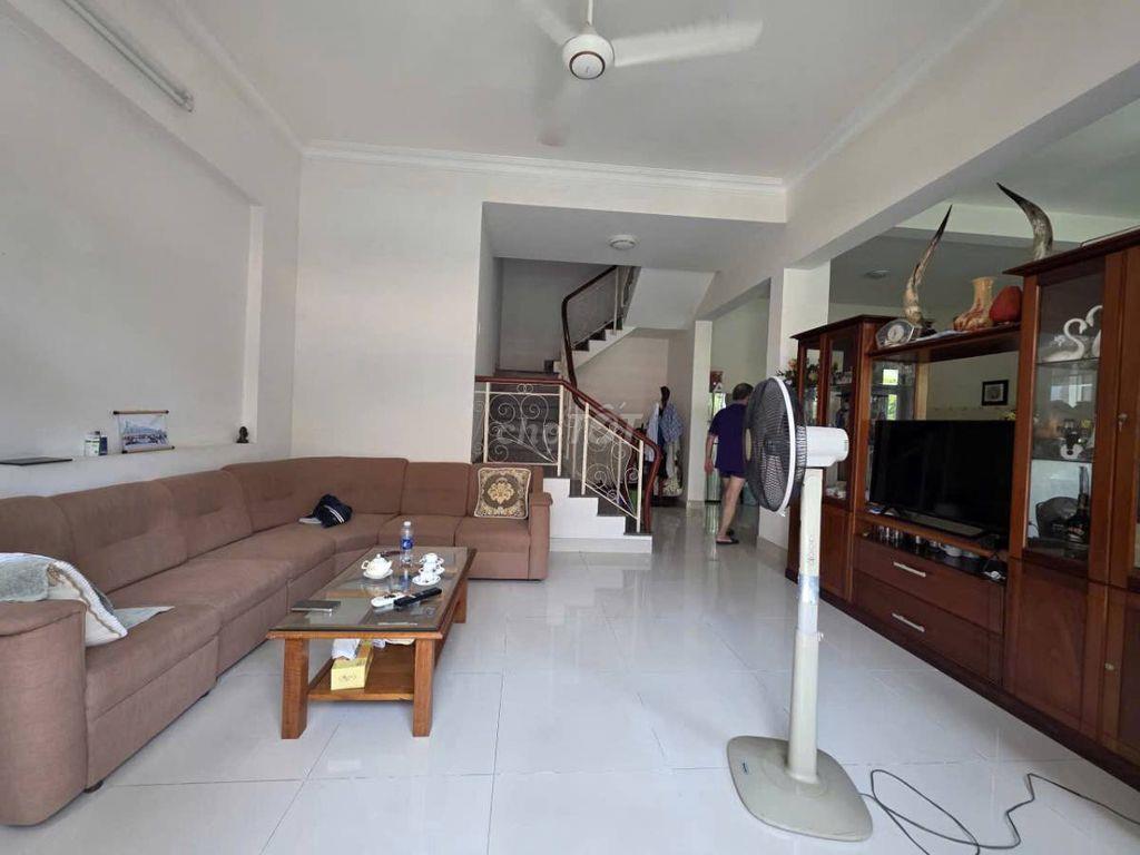BÁN NHÀ 2 TẦNG NGANG 10M HẺM OTO TRÁNH NHAU TRUNG TÂM P8 - 10,9 TỶ