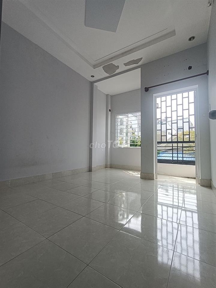 BÁN GẤP NHÀ 2 TẦNG TT VŨNG TÀU – 3 PHÚT RA BIỂN –