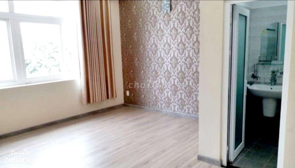 Villa 2 mặt tiền trước sau 