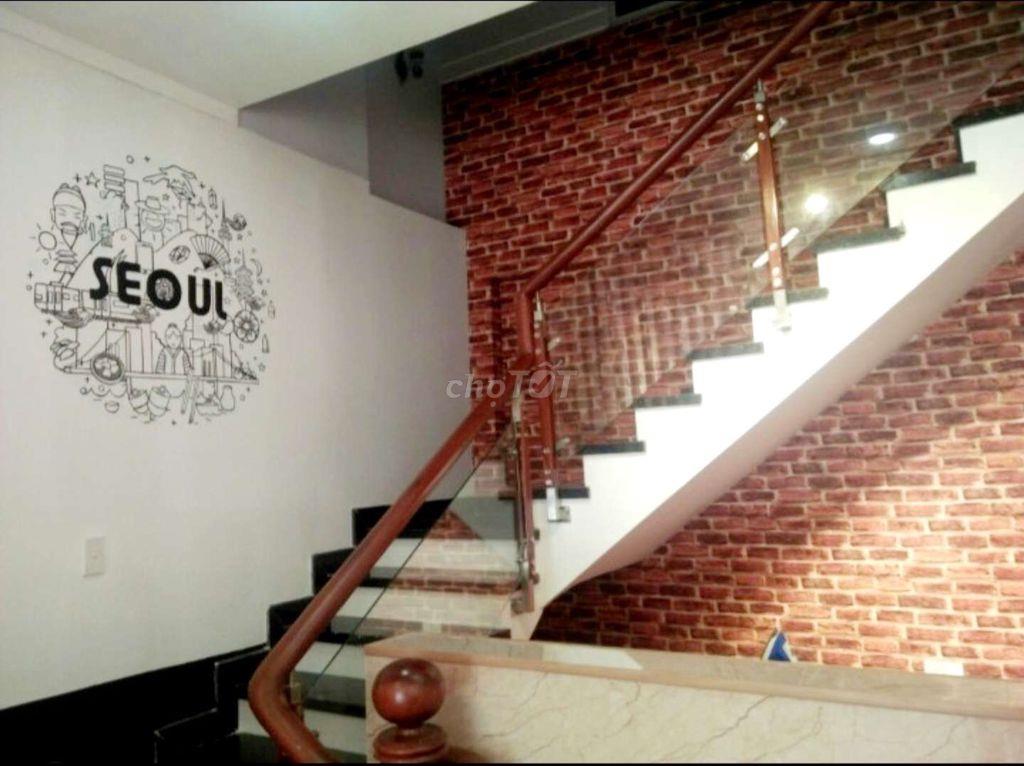 Villa 2 mặt tiền trước sau 
