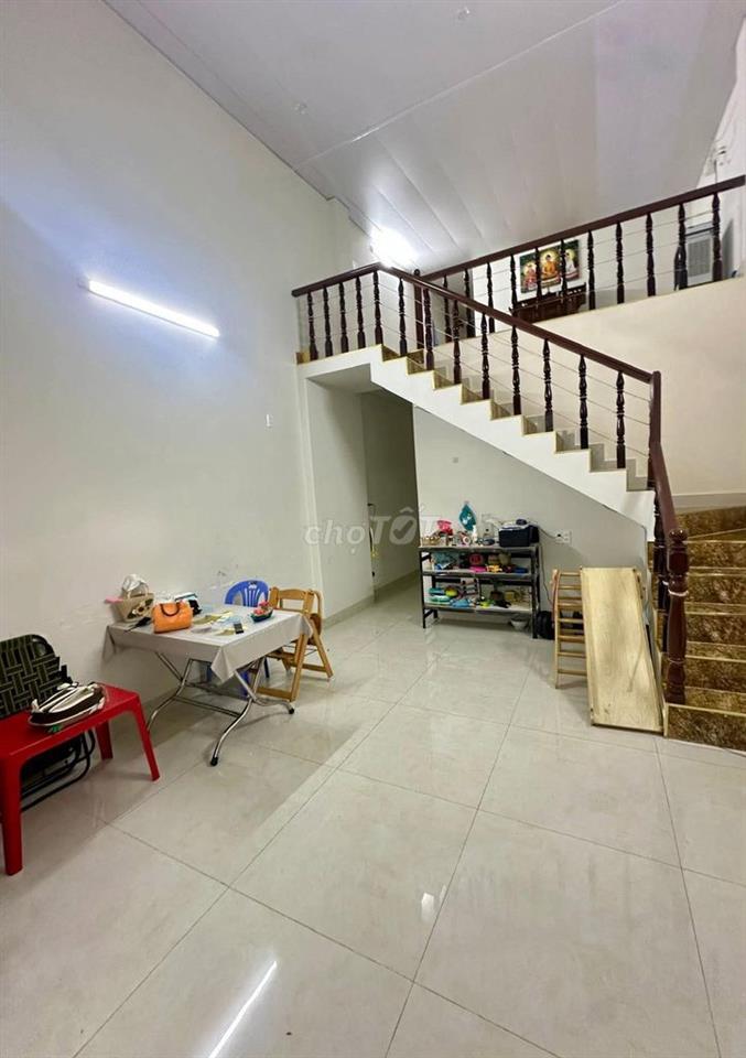Bán nhà hẻm 98m2 hẻm 176 trương công định vũng tàu